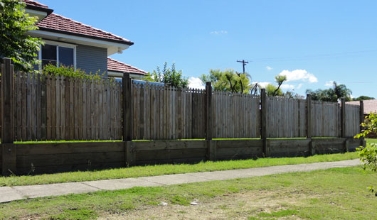 Aspley – Colonial picket with sleepers